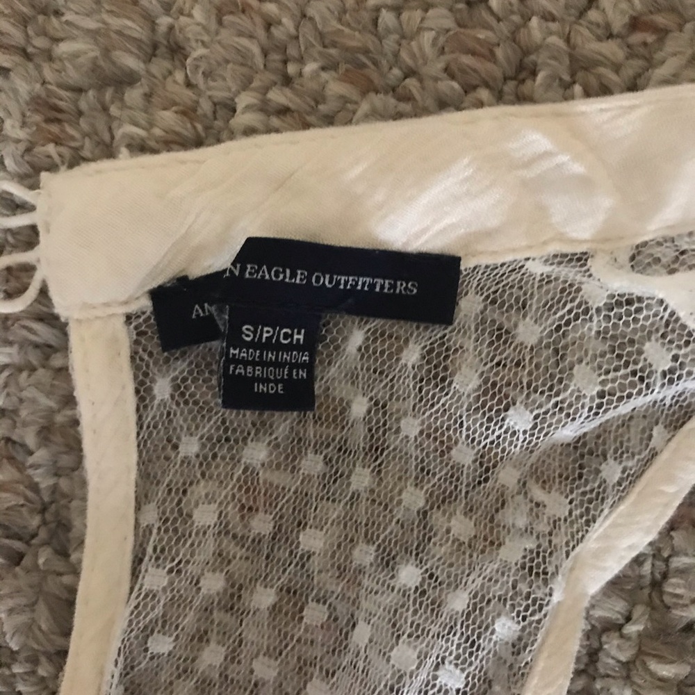 Cream colored patterned tank - Picture 3 of 3